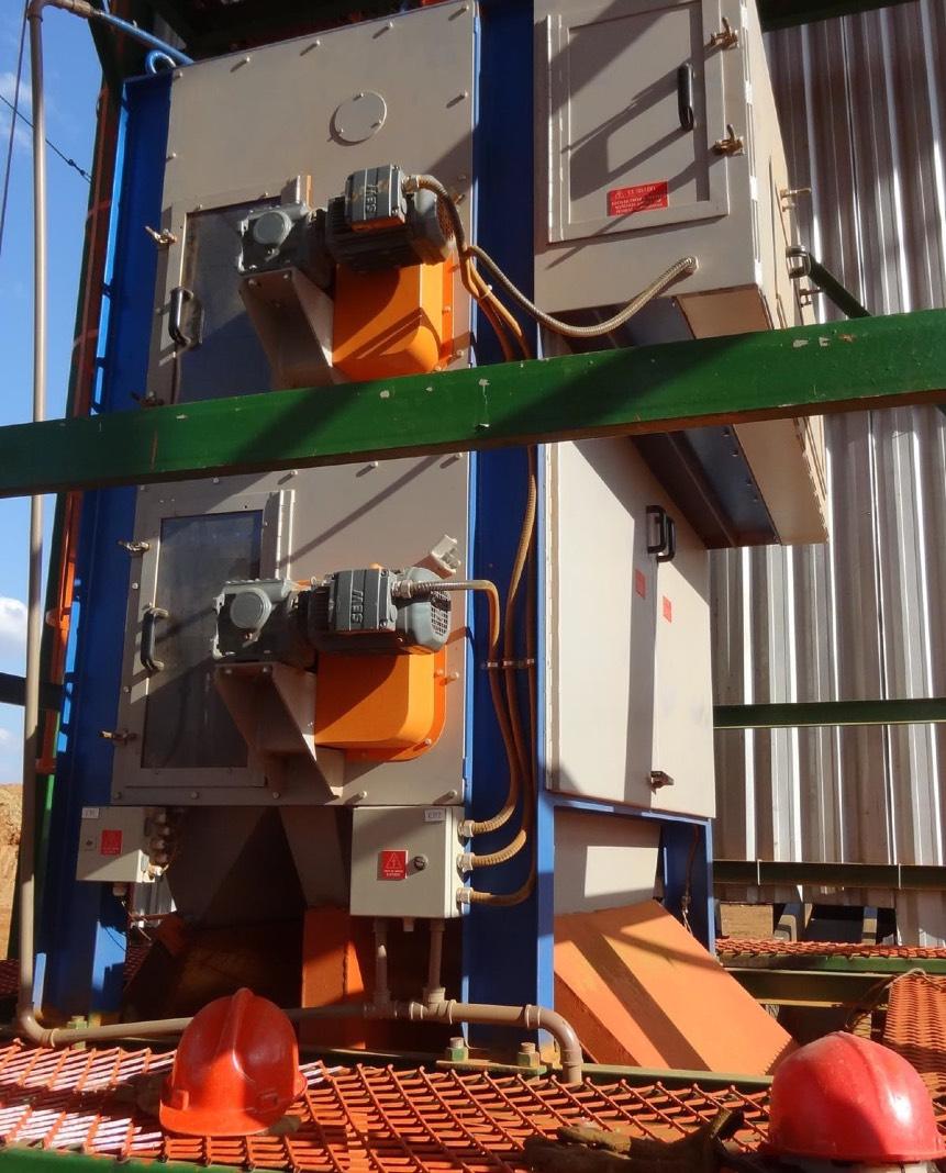 Electrostatic separator body, concentrate side.